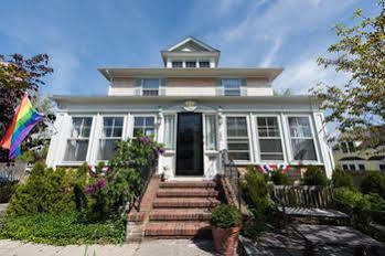 Charm Hotel Provincetown Buitenkant foto